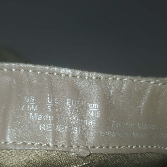 Stylish Tan Suede Like Ankle Booties Heeled Shoe Open Toe Womens Size 7.5 7-1/2 - Picture 9 of 10